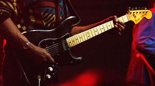 E-Gitarre im Bühneneinsatz